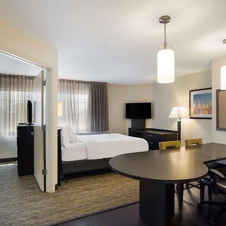 ווסט דה מוין Sonesta Simply Suites Des Moines מראה חיצוני תמונה