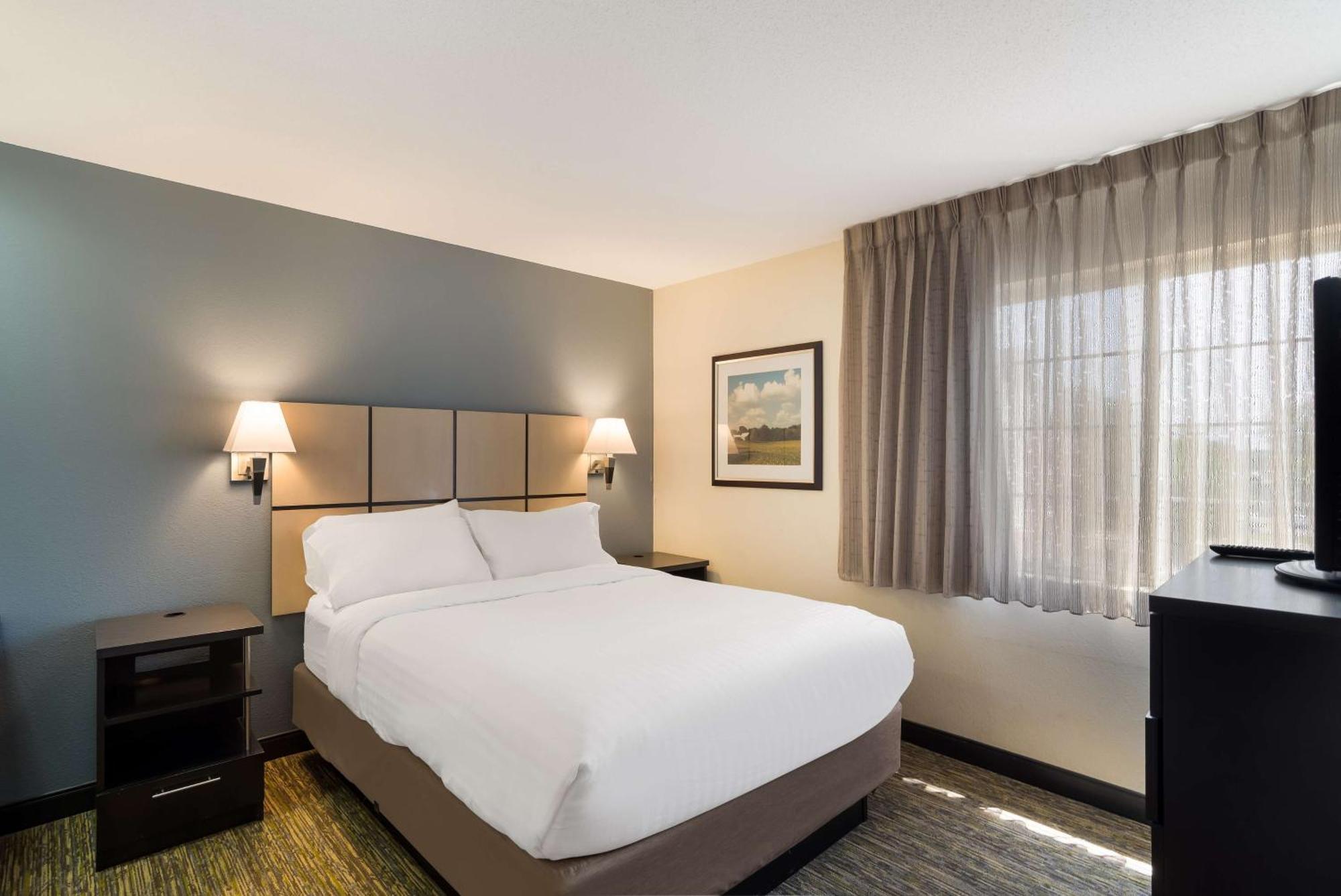 ווסט דה מוין Sonesta Simply Suites Des Moines מראה חיצוני תמונה