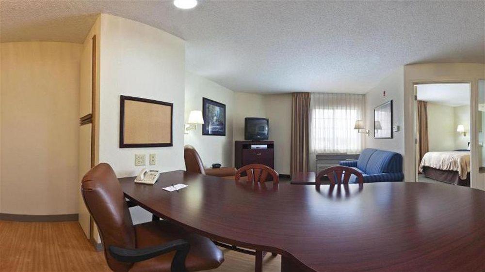 ווסט דה מוין Sonesta Simply Suites Des Moines מראה חיצוני תמונה